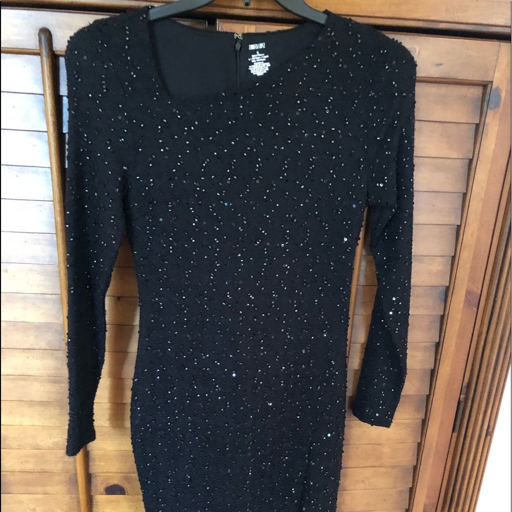 Hot little black dress